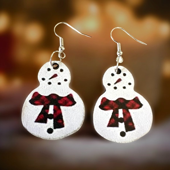 Jewelry - ⭐️ 5 for $25 Wood Festive Snowman Christmas Earrings